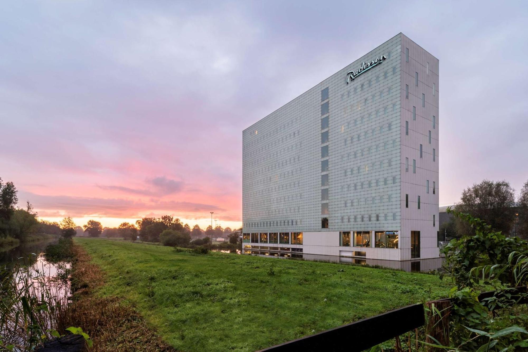 Radisson Hotel & Suites Amsterdam South Amstelveen Esterno foto